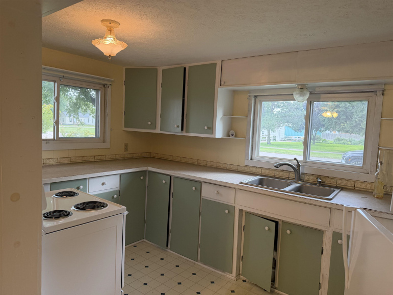 119 W Cedar Street Pleasanton, Nebraska 68866, 2 Bedroom Bedrooms, ,1 BathroomBathrooms,Residential,For Sale,119 W Cedar Street,20261367