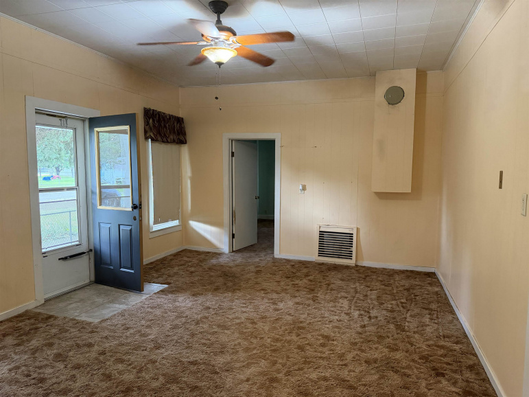 119 W Cedar Street Pleasanton, Nebraska 68866, 2 Bedroom Bedrooms, ,1 BathroomBathrooms,Residential,For Sale,119 W Cedar Street,20261367