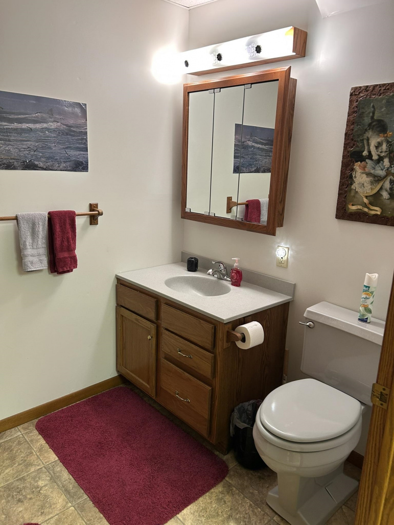 73994 B Road Bertrand, Nebraska 68927, 7 Bedroom Bedrooms, ,5 BathroomBathrooms,Residential,For Sale,73994 B Road,20261368