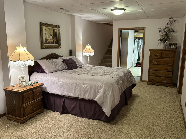 73994 B Road Bertrand, Nebraska 68927, 7 Bedroom Bedrooms, ,5 BathroomBathrooms,Residential,For Sale,73994 B Road,20261368