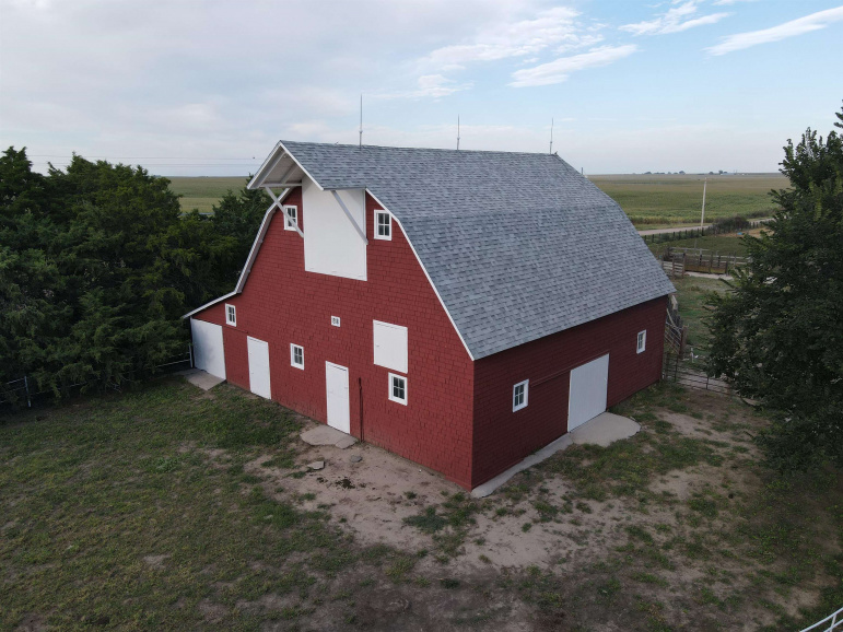 73994 B Road Bertrand, Nebraska 68927, 7 Bedroom Bedrooms, ,5 BathroomBathrooms,Residential,For Sale,73994 B Road,20261368