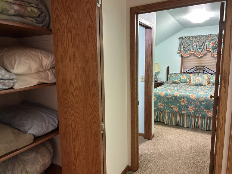 73994 B Road Bertrand, Nebraska 68927, 7 Bedroom Bedrooms, ,5 BathroomBathrooms,Residential,For Sale,73994 B Road,20261368