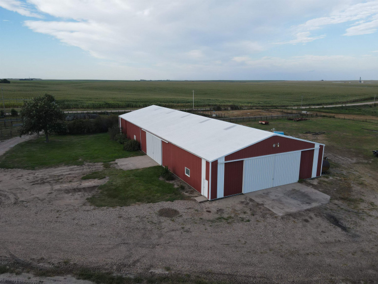 73994 B Road Bertrand, Nebraska 68927, 7 Bedroom Bedrooms, ,5 BathroomBathrooms,Residential,For Sale,73994 B Road,20261368