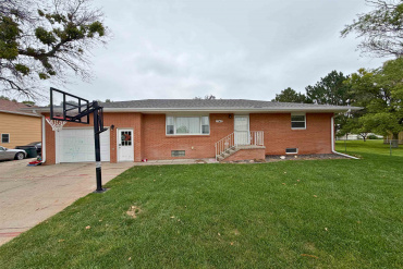 1240 3rd Street Sutherland, Nebraska 69165-2196, 4 Bedrooms Bedrooms, ,3 BathroomsBathrooms,Residential,For Sale,1240 3rd Street,20261372