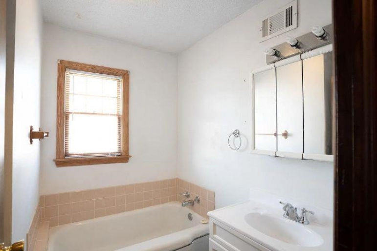 509 W 7th Street McCook, Nebraska 69001, 2 Bedroom Bedrooms, ,2 BathroomBathrooms,Residential,For Sale,509 W 7th Street,20261371
