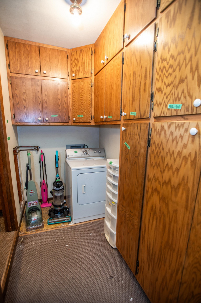1209 Blaine Street Holdrege, Nebraska 68949, 2 Bedroom Bedrooms, ,2 BathroomBathrooms,Residential,For Sale,1209 Blaine Street,20261369