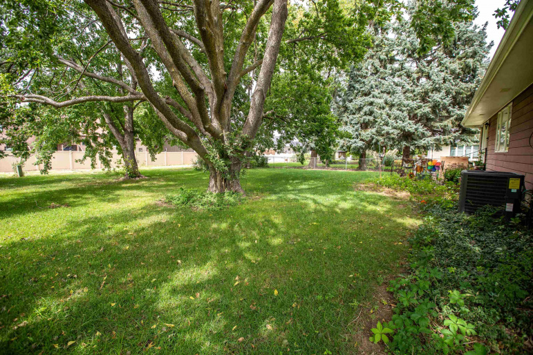 1209 Blaine Street Holdrege, Nebraska 68949, 2 Bedroom Bedrooms, ,2 BathroomBathrooms,Residential,For Sale,1209 Blaine Street,20261369
