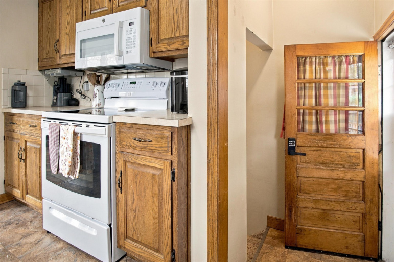 517 E 2nd Street Minden, Nebraska 68959, 3 Bedroom Bedrooms, ,2 BathroomBathrooms,Residential,For Sale,517 E 2nd Street,20261377