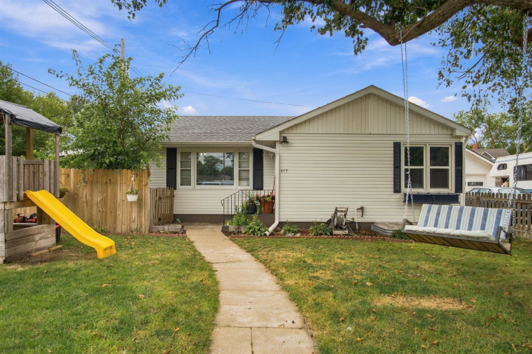 517 E 2nd Street Minden, Nebraska 68959, 3 Bedroom Bedrooms, ,2 BathroomBathrooms,Residential,For Sale,517 E 2nd Street,20261377