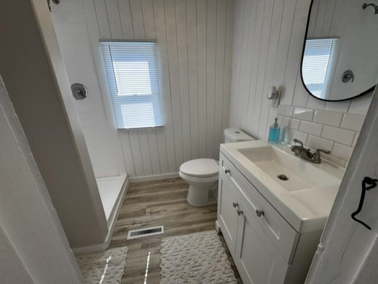 1514 W 5th Street Hastings, Nebraska 68901, 4 Bedroom Bedrooms, ,2 BathroomBathrooms,Residential,For Sale,1514 W 5th Street,20261042