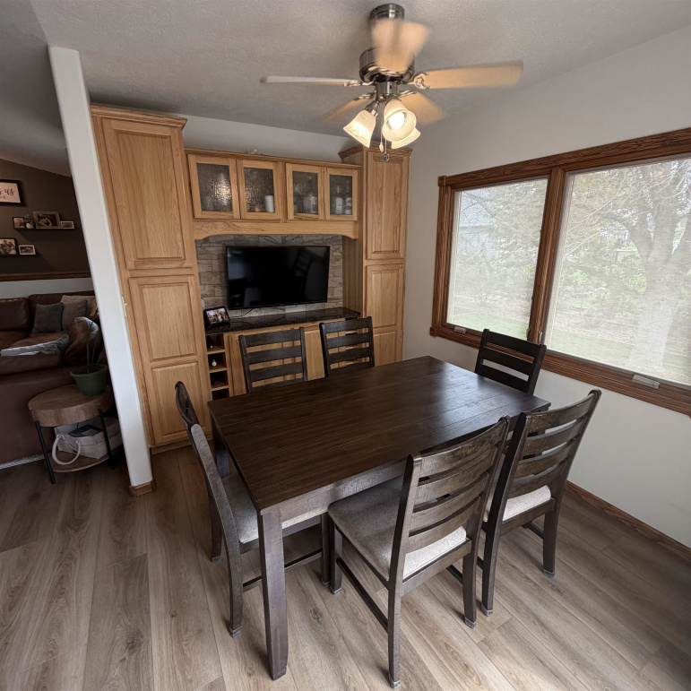 711 13th Ave Kearney, Nebraska 68845, 4 Bedroom Bedrooms, ,3 BathroomBathrooms,Residential,For Sale,711 13th Ave,20261385