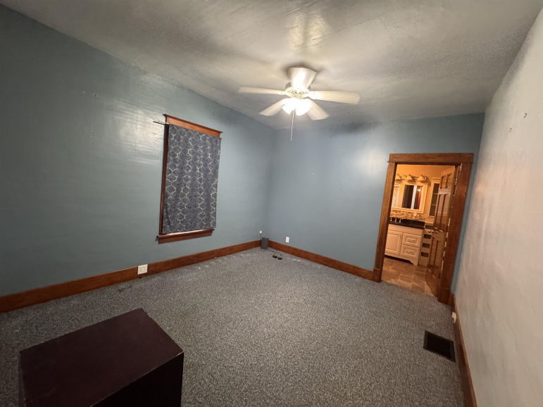 112 N Center Street Clay Center, Nebraska 68933, 5 Bedrooms Bedrooms, ,2 BathroomsBathrooms,Residential,For Sale,112 N Center Street,20261386