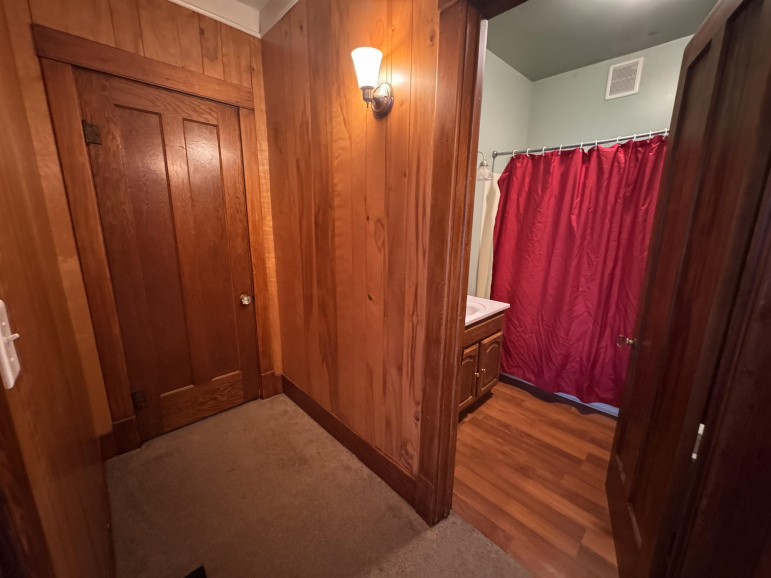 112 N Center Street Clay Center, Nebraska 68933, 5 Bedrooms Bedrooms, ,2 BathroomsBathrooms,Residential,For Sale,112 N Center Street,20261386