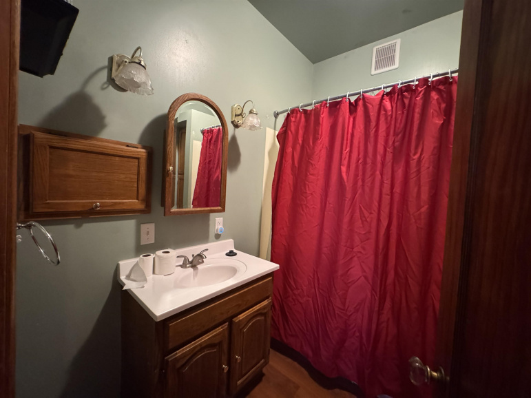 112 N Center Street Clay Center, Nebraska 68933, 5 Bedrooms Bedrooms, ,2 BathroomsBathrooms,Residential,For Sale,112 N Center Street,20261386