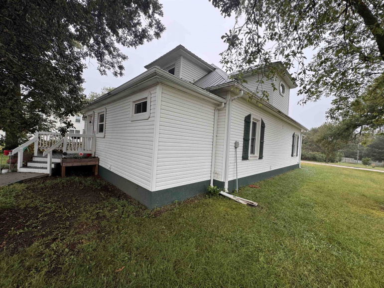 112 N Center Street Clay Center, Nebraska 68933, 5 Bedrooms Bedrooms, ,2 BathroomsBathrooms,Residential,For Sale,112 N Center Street,20261386
