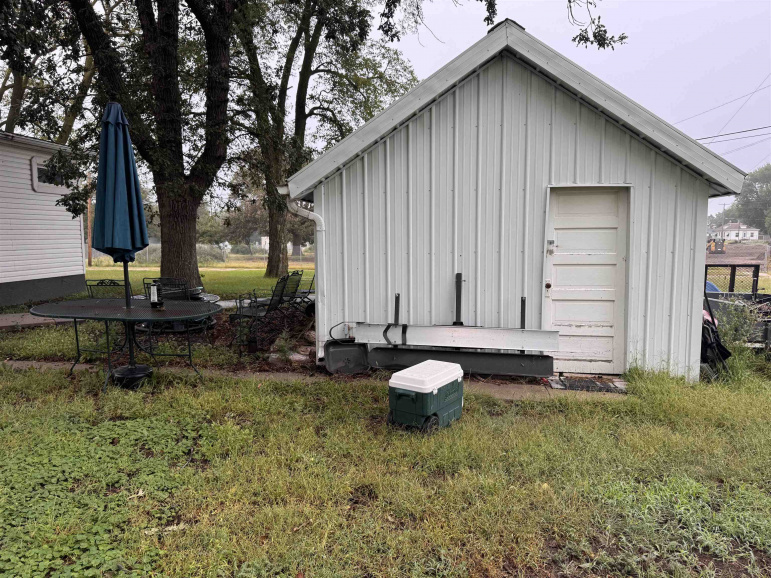 112 N Center Street Clay Center, Nebraska 68933, 5 Bedrooms Bedrooms, ,2 BathroomsBathrooms,Residential,For Sale,112 N Center Street,20261386