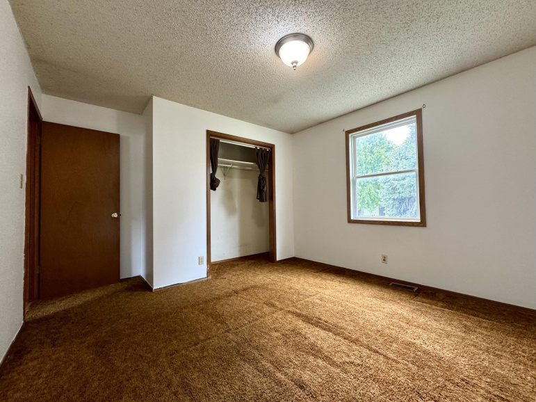 1331 11th Avenue Kearney, Nebraska 68845-6543, 3 Bedroom Bedrooms, ,1 BathroomBathrooms,Residential,For Sale,1331 11th Avenue,20261383