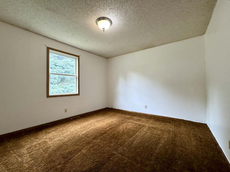 1331 11th Avenue Kearney, Nebraska 68845-6543, 3 Bedroom Bedrooms, ,1 BathroomBathrooms,Residential,For Sale,1331 11th Avenue,20261383