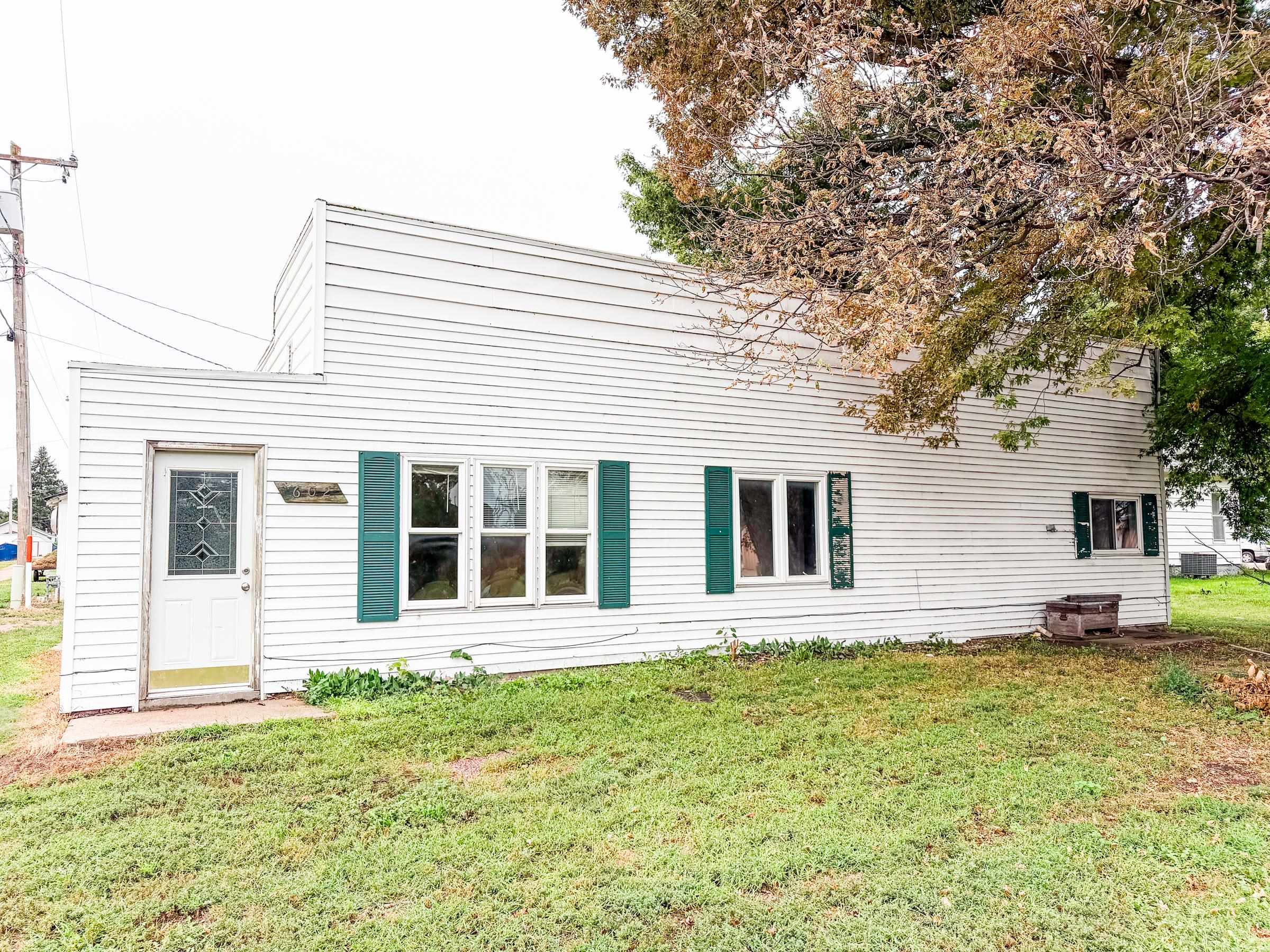 602 Ripley Street Elwood, Nebraska 68937, 3 Bedrooms Bedrooms, ,2 BathroomsBathrooms,Residential,For Sale,602 Ripley Street,20261379