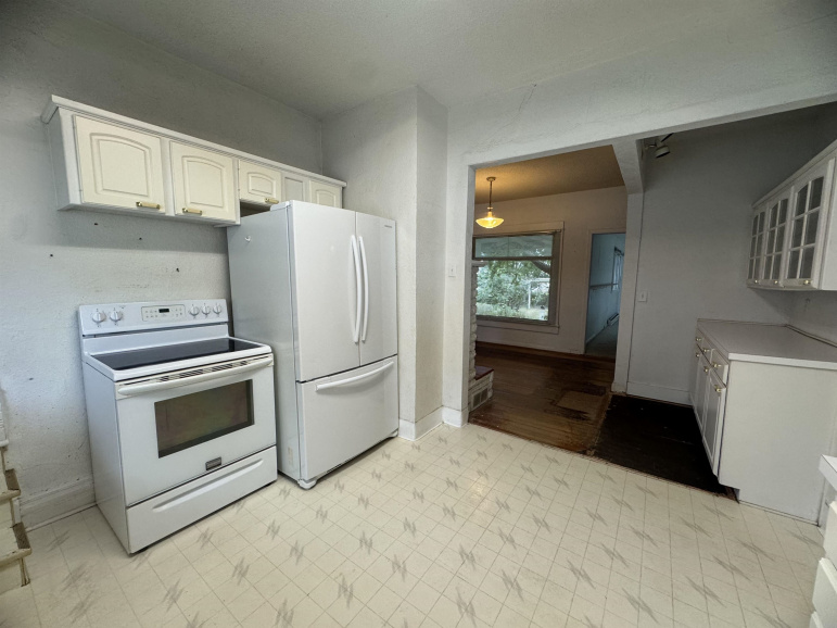 106 N Smith Avenue Elwood, Nebraska 68937, 3 Bedroom Bedrooms, ,2 BathroomBathrooms,Residential,For Sale,106 N Smith Avenue,20261378