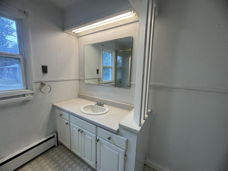 106 N Smith Avenue Elwood, Nebraska 68937, 3 Bedroom Bedrooms, ,2 BathroomBathrooms,Residential,For Sale,106 N Smith Avenue,20261378