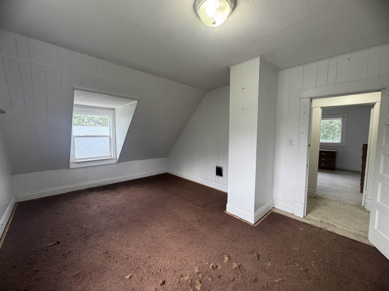 106 N Smith Avenue Elwood, Nebraska 68937, 3 Bedroom Bedrooms, ,2 BathroomBathrooms,Residential,For Sale,106 N Smith Avenue,20261378