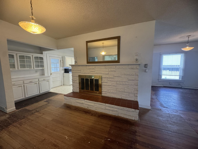 106 N Smith Avenue Elwood, Nebraska 68937, 3 Bedroom Bedrooms, ,2 BathroomBathrooms,Residential,For Sale,106 N Smith Avenue,20261378