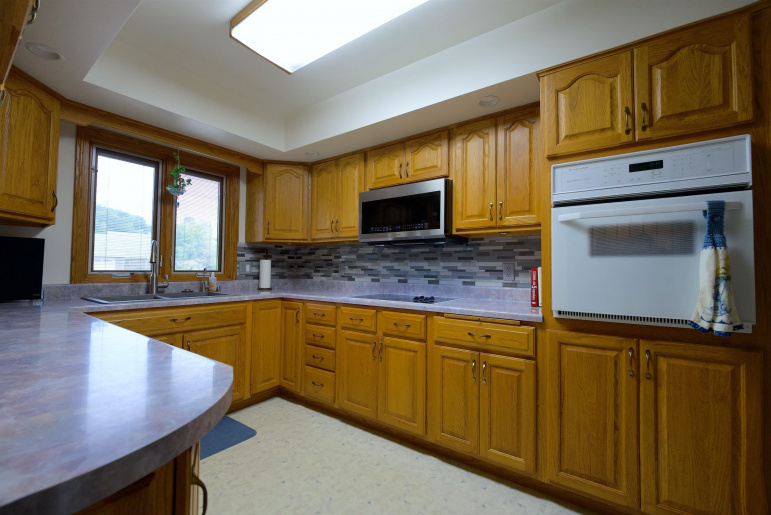 747 Madden Road Hastings, Nebraska 68901, 4 Bedroom Bedrooms, ,3 BathroomBathrooms,Residential,For Sale,747 Madden Road,20261390
