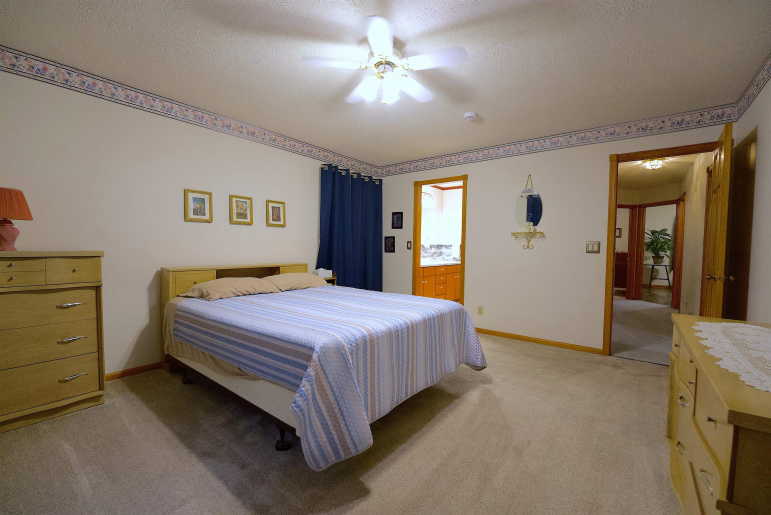 747 Madden Road Hastings, Nebraska 68901, 4 Bedroom Bedrooms, ,3 BathroomBathrooms,Residential,For Sale,747 Madden Road,20261390