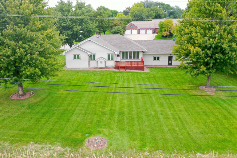 747 Madden Road Hastings, Nebraska 68901, 4 Bedroom Bedrooms, ,3 BathroomBathrooms,Residential,For Sale,747 Madden Road,20261390