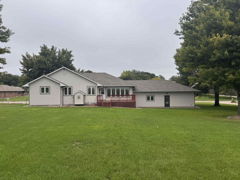 747 Madden Road Hastings, Nebraska 68901, 4 Bedroom Bedrooms, ,3 BathroomBathrooms,Residential,For Sale,747 Madden Road,20261390