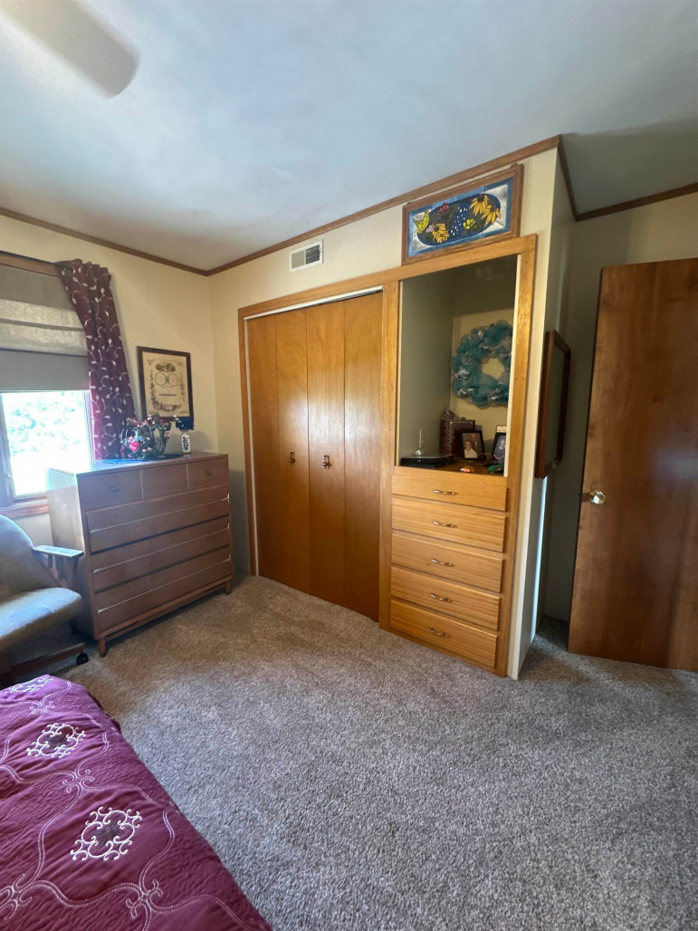 1150 W 78th Street Kearney, Nebraska 68845, 3 Bedrooms Bedrooms, ,3 BathroomsBathrooms,Residential,For Sale,1150 W 78th Street,20261388