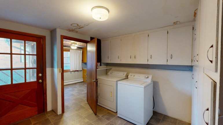 1200 N Madison Street Lexington, Nebraska 68850, 4 Bedroom Bedrooms, ,2 BathroomBathrooms,Residential,For Sale,1200 N Madison Street,20261391