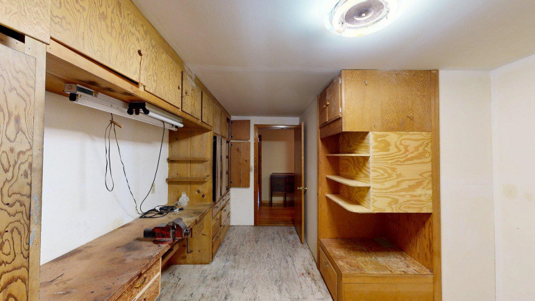 1200 N Madison Street Lexington, Nebraska 68850, 4 Bedroom Bedrooms, ,2 BathroomBathrooms,Residential,For Sale,1200 N Madison Street,20261391