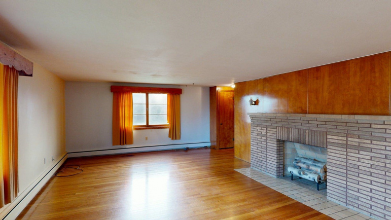 1200 N Madison Street Lexington, Nebraska 68850, 4 Bedroom Bedrooms, ,2 BathroomBathrooms,Residential,For Sale,1200 N Madison Street,20261391