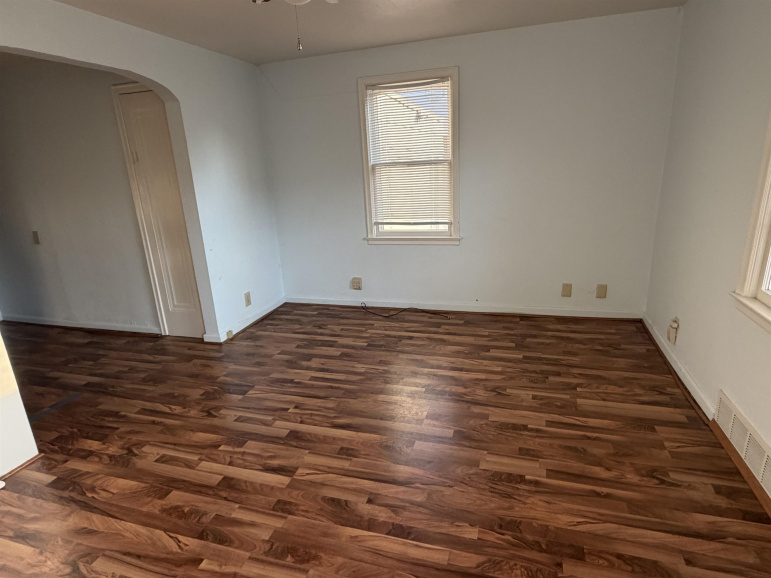1120 N Saunders Hastings, Nebraska 68901, 2 Bedroom Bedrooms, ,2 BathroomBathrooms,Residential,For Sale,1120 N Saunders,20261395