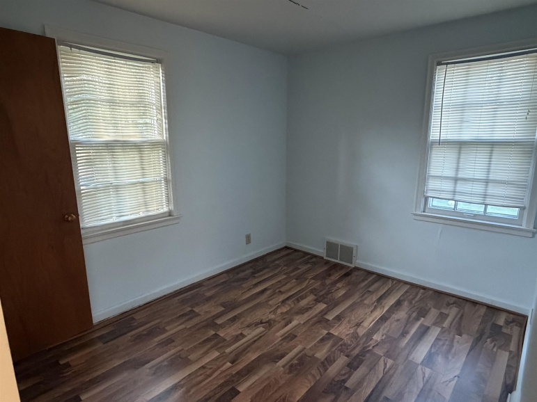 1120 N Saunders Hastings, Nebraska 68901, 2 Bedroom Bedrooms, ,2 BathroomBathrooms,Residential,For Sale,1120 N Saunders,20261395
