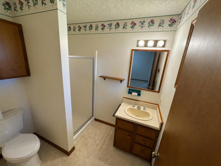 1521 Highland Drive Hastings, Nebraska 68901, 3 Bedroom Bedrooms, ,3 BathroomBathrooms,Residential,For Sale,1521 Highland Drive,20261296