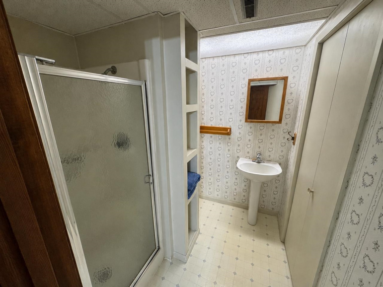 1521 Highland Drive Hastings, Nebraska 68901, 3 Bedroom Bedrooms, ,3 BathroomBathrooms,Residential,For Sale,1521 Highland Drive,20261296