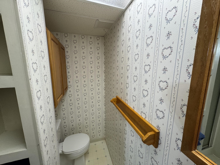 1521 Highland Drive Hastings, Nebraska 68901, 3 Bedroom Bedrooms, ,3 BathroomBathrooms,Residential,For Sale,1521 Highland Drive,20261296