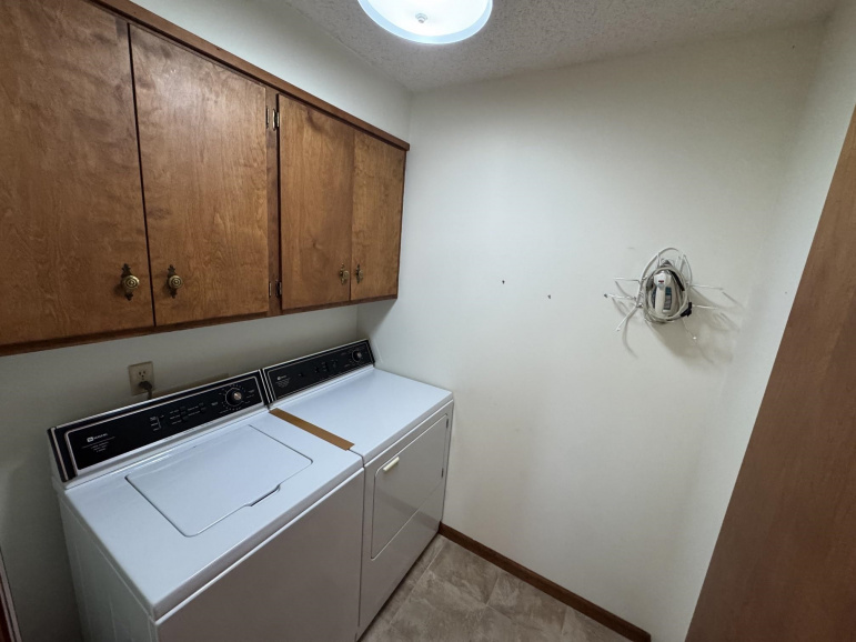 1521 Highland Drive Hastings, Nebraska 68901, 3 Bedroom Bedrooms, ,3 BathroomBathrooms,Residential,For Sale,1521 Highland Drive,20261296