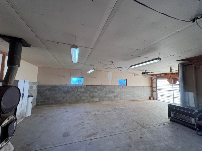 74255 428A Drive Elwood, Nebraska 68937, 2 Bedrooms Bedrooms, ,2 BathroomsBathrooms,Residential,For Sale,74255 428A Drive,20261277