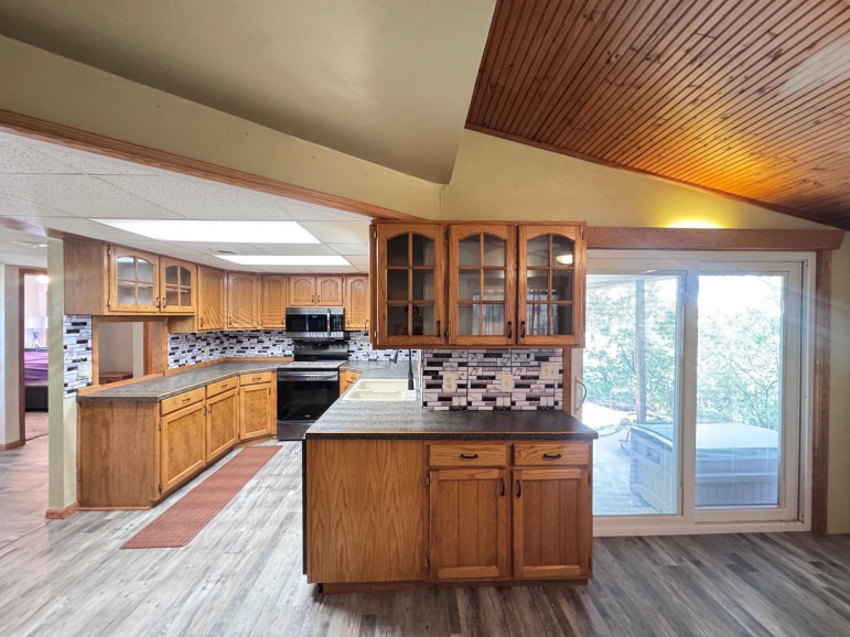 74255 428A Drive Elwood, Nebraska 68937, 2 Bedrooms Bedrooms, ,2 BathroomsBathrooms,Residential,For Sale,74255 428A Drive,20261277