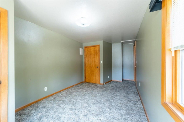 230 E 6th Street Hastings, Nebraska 68901-0000, 4 Bedroom Bedrooms, ,2 BathroomBathrooms,Residential,For Sale,230 E 6th Street,20261396
