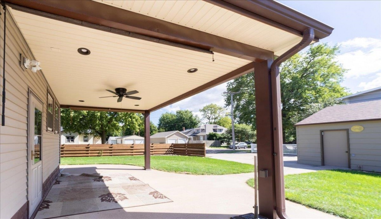 230 E 6th Street Hastings, Nebraska 68901-0000, 4 Bedroom Bedrooms, ,2 BathroomBathrooms,Residential,For Sale,230 E 6th Street,20261396