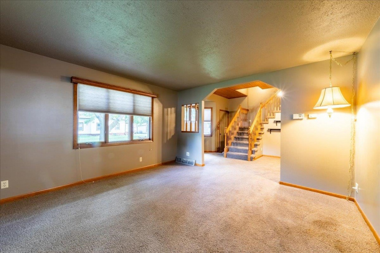 230 E 6th Street Hastings, Nebraska 68901-0000, 4 Bedroom Bedrooms, ,2 BathroomBathrooms,Residential,For Sale,230 E 6th Street,20261396