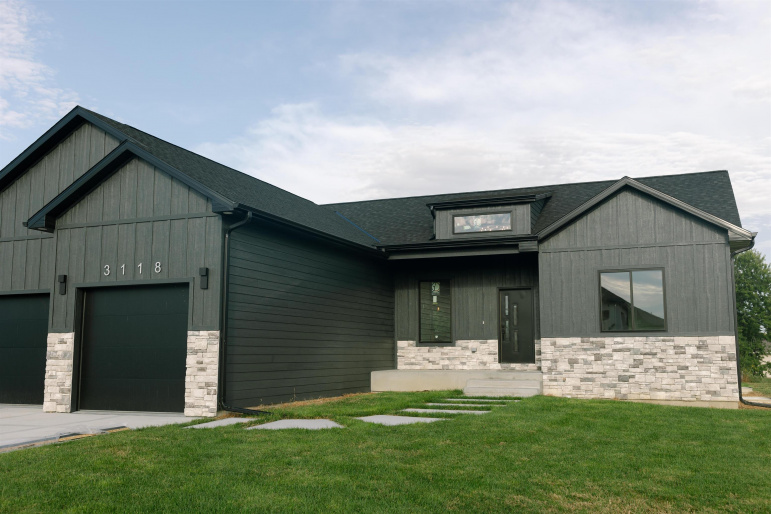 3118 Lakeview Avenue Hastings, Nebraska 68901, 5 Bedroom Bedrooms, ,3 BathroomBathrooms,Residential,For Sale,3118 Lakeview Avenue,20261402