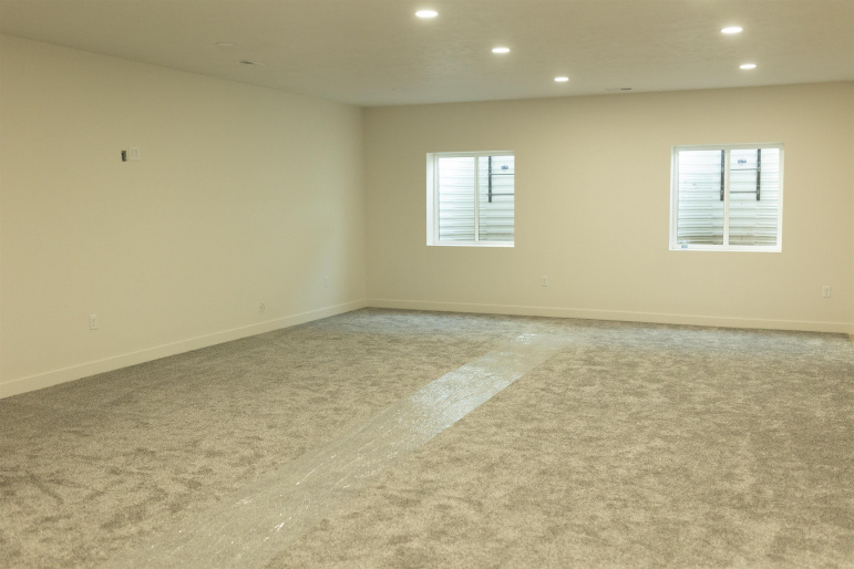 3118 Lakeview Avenue Hastings, Nebraska 68901, 5 Bedroom Bedrooms, ,3 BathroomBathrooms,Residential,For Sale,3118 Lakeview Avenue,20261402
