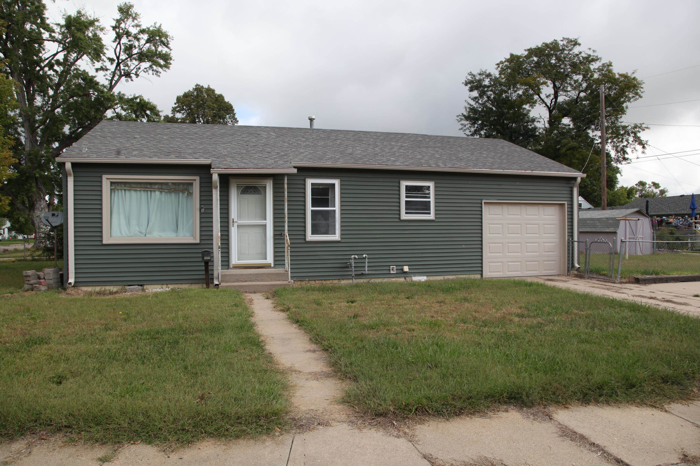 1400 N JACKSON LEXINGTON, Nebraska 68550-000, 2 Bedrooms Bedrooms, ,1 BathroomBathrooms,Residential,For Sale,1400 N JACKSON,20261400