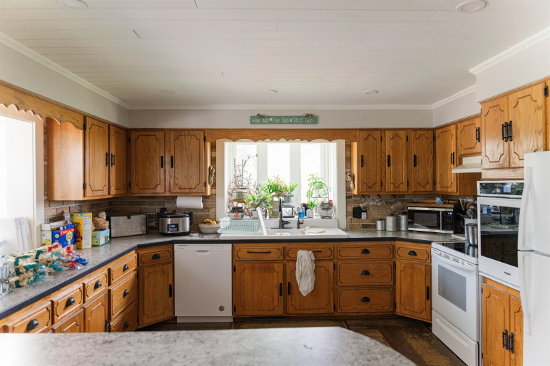 135 N Adams Central Ave Juniata, Nebraska 68955, 5 Bedroom Bedrooms, ,2 BathroomBathrooms,Residential,For Sale,135 N Adams Central Ave,20261399